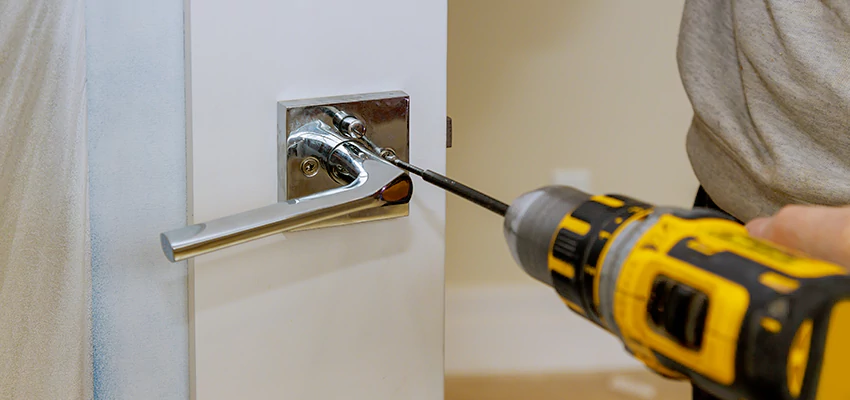 After-hours Locksmith  For Lock Troubleshooting in University of California Davis, California